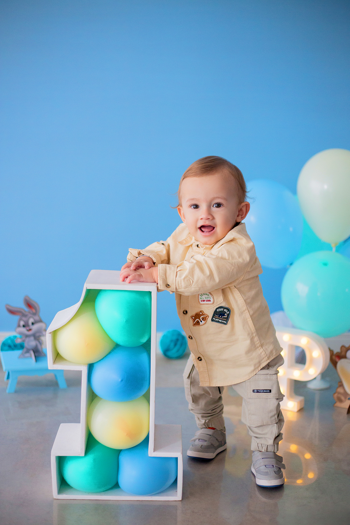 acompanhamento mensal de bebe caxias do sul figurino cenario tematico  personagem foto infantil serra gaucha fotografia familia mundo azul rosa ensaio fotografico crianca newborn baby menino menina smash the cake esmague o bolo banheira urso circoaco