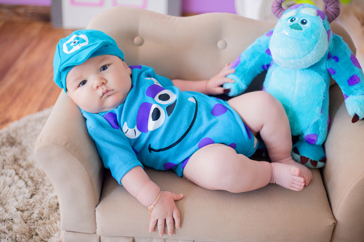 acompanhamento mensal de bebe caxias do sul figurino cenario tematico  personagem foto infantil serra gaucha fotografia familia mundo azul rosa ensaio fotografico crianca newborn baby menino menina smash the cake esmague o bolo banheira urso circoaco