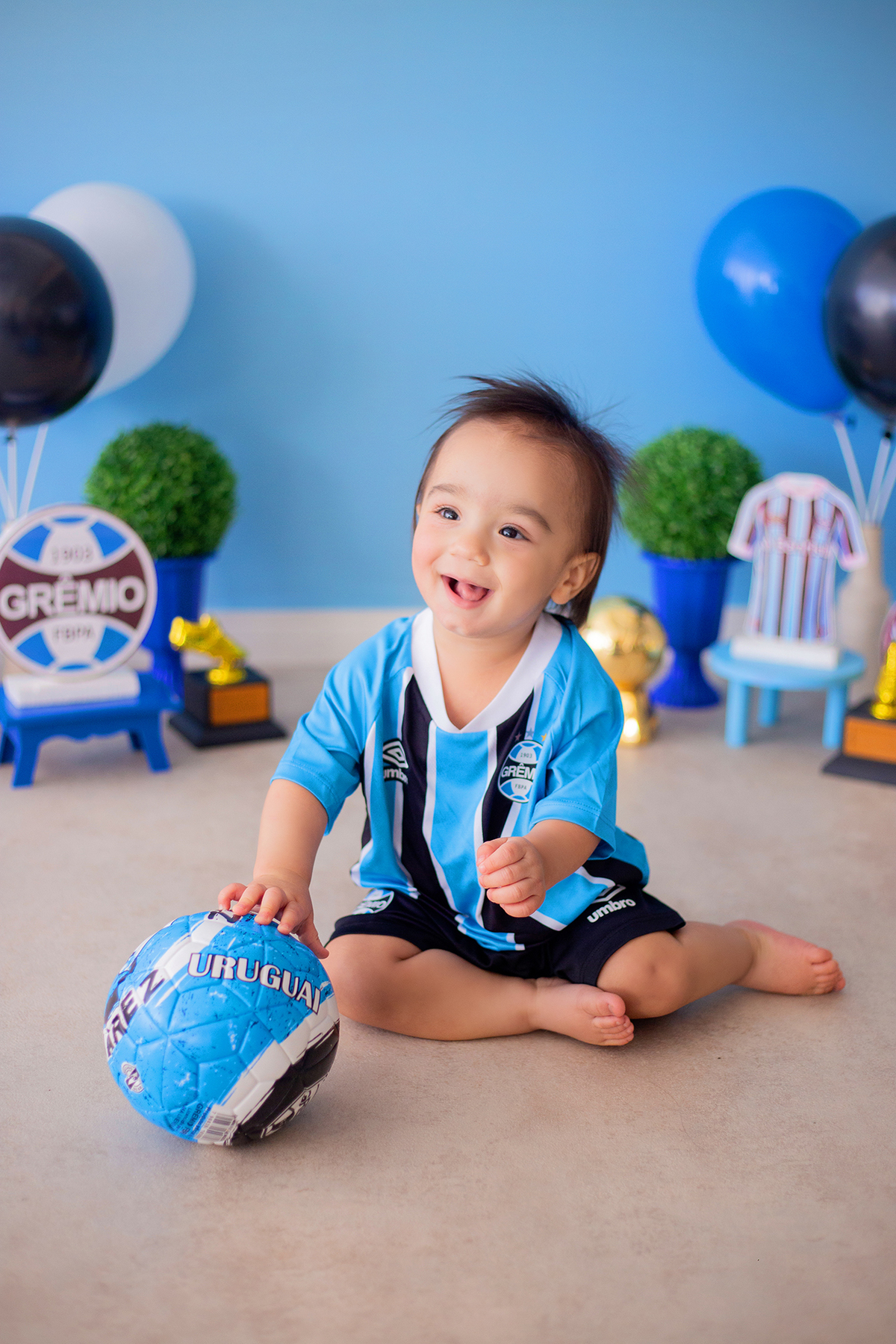 acompanhamento mensal de bebe caxias do sul figurino cenario tematico  personagem foto infantil serra gaucha fotografia familia mundo azul rosa ensaio fotografico crianca newborn baby menino menina smash the cake esmague o bolo banheira urso circoaco
