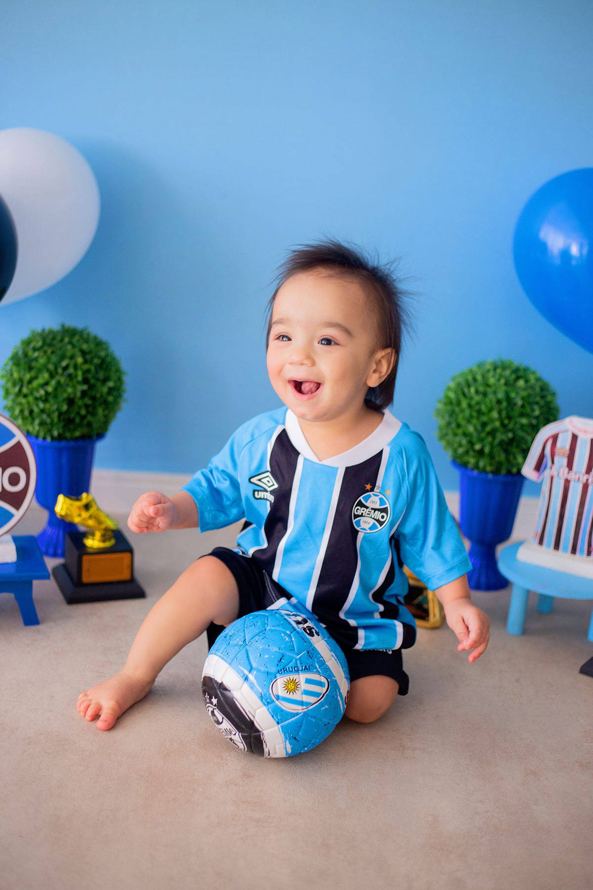 acompanhamento mensal de bebe caxias do sul figurino cenario tematico  personagem foto infantil serra gaucha fotografia familia mundo azul rosa ensaio fotografico crianca newborn baby menino menina smash the cake esmague o bolo banheira urso circoaco