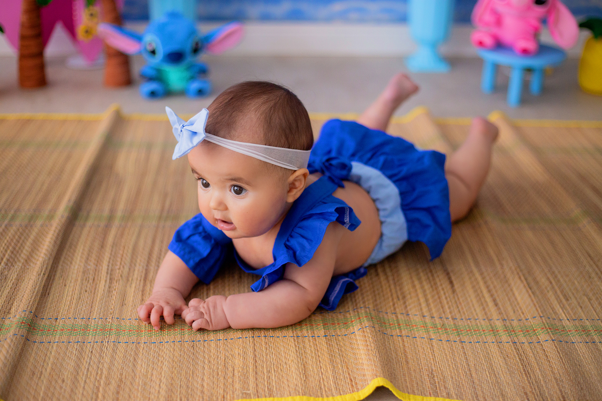 acompanhamento mensal de bebe caxias do sul figurino cenario tematico  personagem foto infantil serra gaucha fotografia familia mundo azul rosa ensaio fotografico crianca newborn baby menino menina smash the cake esmague o bolo banheira urso circoaco