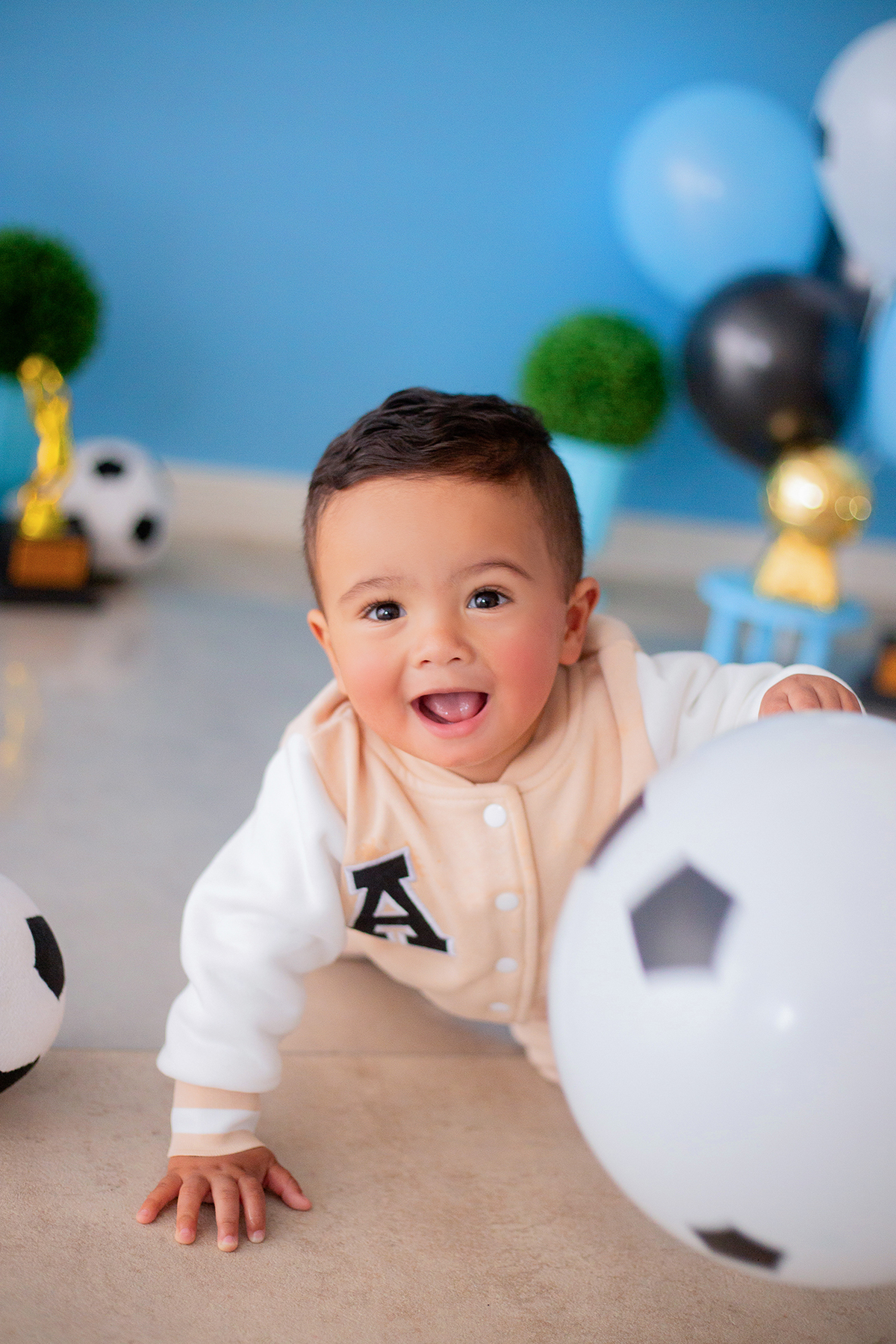 acompanhamento mensal de bebe caxias do sul figurino cenario tematico  personagem foto infantil serra gaucha fotografia familia mundo azul rosa ensaio fotografico crianca newborn baby menino menina smash the cake esmague o bolo banheira urso circoaco