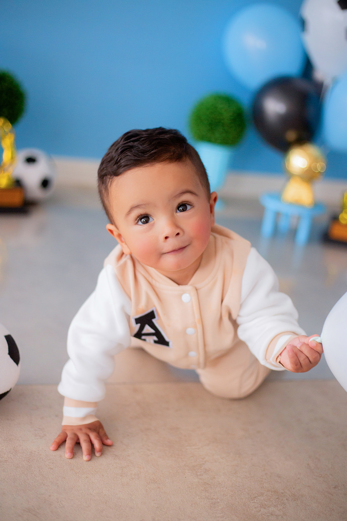 acompanhamento mensal de bebe caxias do sul figurino cenario tematico  personagem foto infantil serra gaucha fotografia familia mundo azul rosa ensaio fotografico crianca newborn baby menino menina smash the cake esmague o bolo banheira urso circoaco