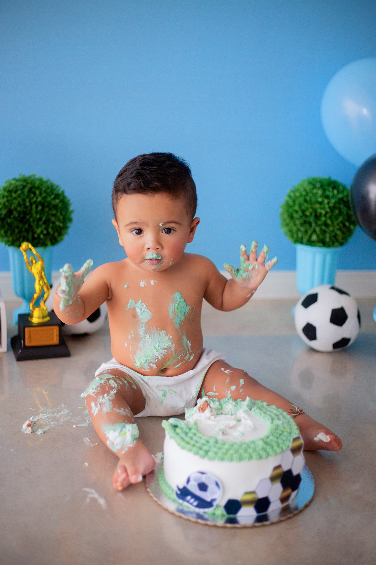 acompanhamento mensal de bebe caxias do sul figurino cenario tematico  personagem foto infantil serra gaucha fotografia familia mundo azul rosa ensaio fotografico crianca newborn baby menino menina smash the cake esmague o bolo banheira urso circoaco