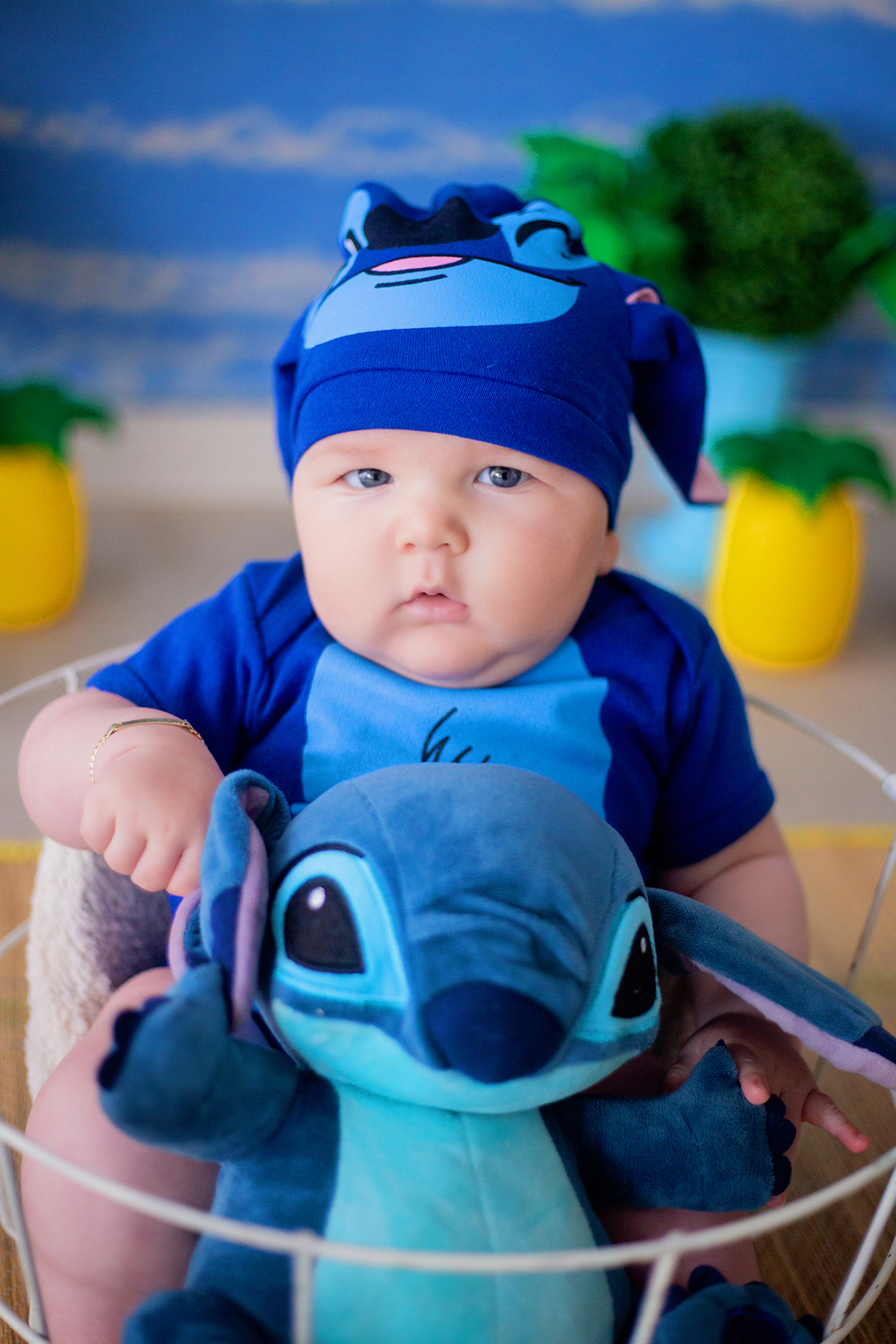 acompanhamento mensal de bebe caxias do sul figurino cenario tematico  personagem foto infantil serra gaucha fotografia familia mundo azul rosa ensaio fotografico crianca newborn baby menino menina smash the cake esmague o bolo banheira urso circoaco