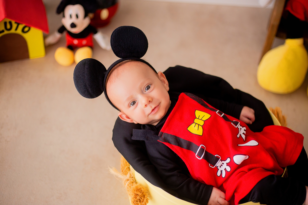 acompanhamento mensal de bebe caxias do sul figurino cenario tematico  personagem foto infantil serra gaucha fotografia familia mundo azul rosa ensaio fotografico crianca newborn baby menino menina smash the cake esmague o bolo banheira urso circoaco