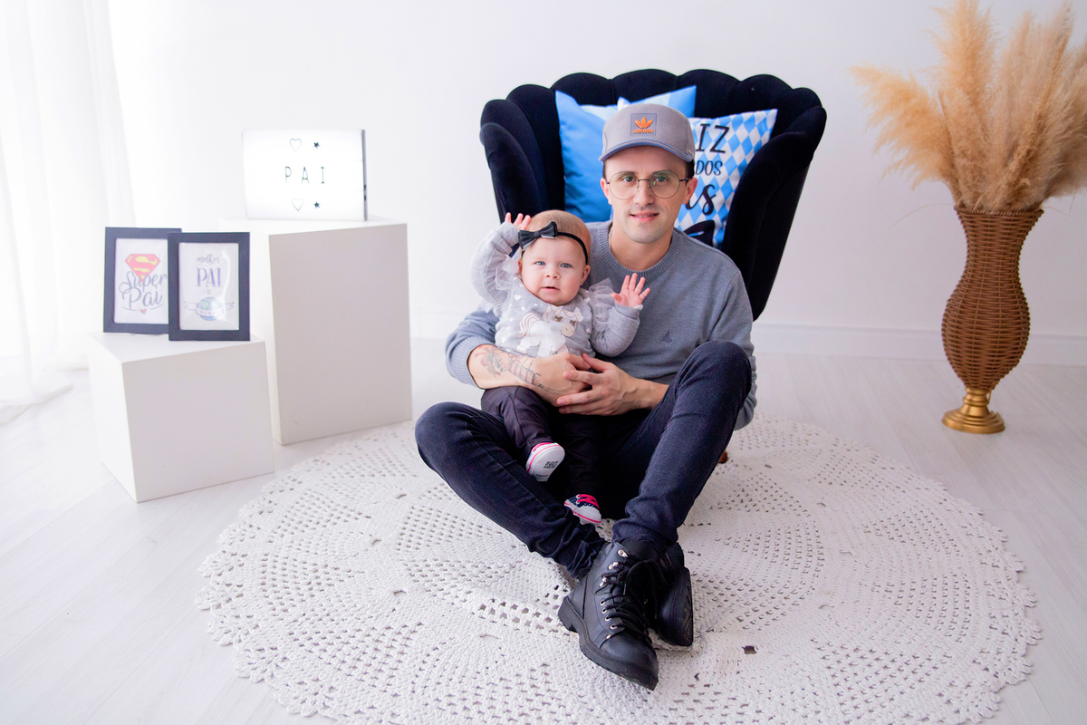 acompanhamento mensal de bebe caxias do sul figurino cenario tematico  personagem foto infantil serra gaucha fotografia familia mundo azul rosa ensaio fotografico crianca newborn baby menino menina smash the cake esmague o bolo banheira urso circoaco