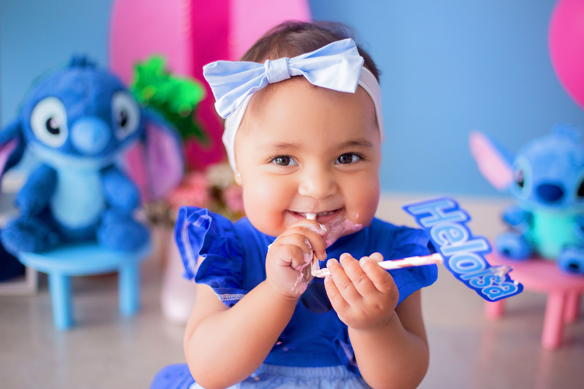 acompanhamento mensal de bebe caxias do sul figurino cenario tematico  personagem foto infantil serra gaucha fotografia familia mundo azul rosa ensaio fotografico crianca newborn baby menino menina smash the cake esmague o bolo banheira urso circoaco