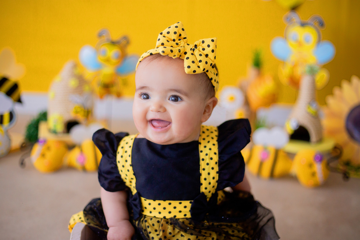 acompanhamento mensal de bebe caxias do sul figurino cenario tematico  personagem foto infantil serra gaucha fotografia familia mundo azul rosa ensaio fotografico crianca newborn baby menino menina smash the cake esmague o bolo banheira urso circoaco