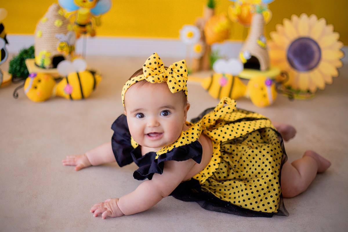 acompanhamento mensal de bebe caxias do sul figurino cenario tematico  personagem foto infantil serra gaucha fotografia familia mundo azul rosa ensaio fotografico crianca newborn baby menino menina smash the cake esmague o bolo banheira urso circoaco