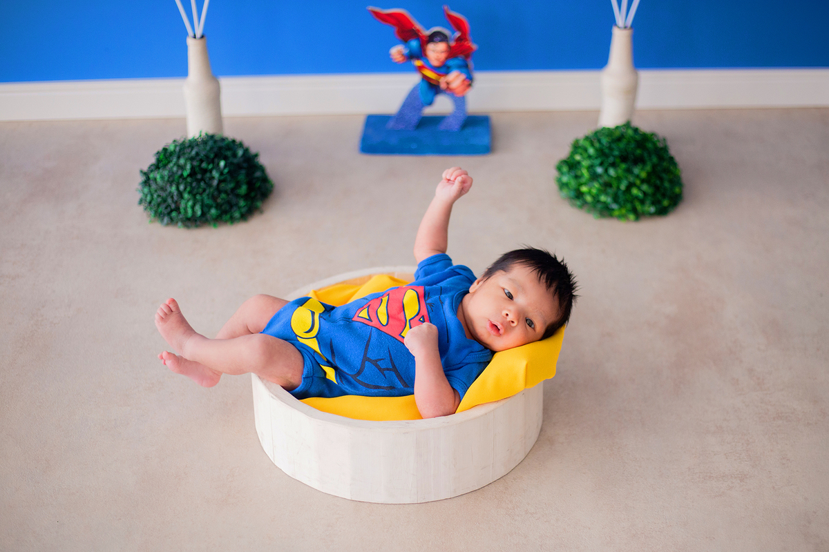 acompanhamento mensal de bebe caxias do sul figurino cenario tematico  personagem foto infantil serra gaucha fotografia familia mundo azul rosa ensaio fotografico crianca newborn baby menino menina smash the cake esmague o bolo banheira urso circoaco