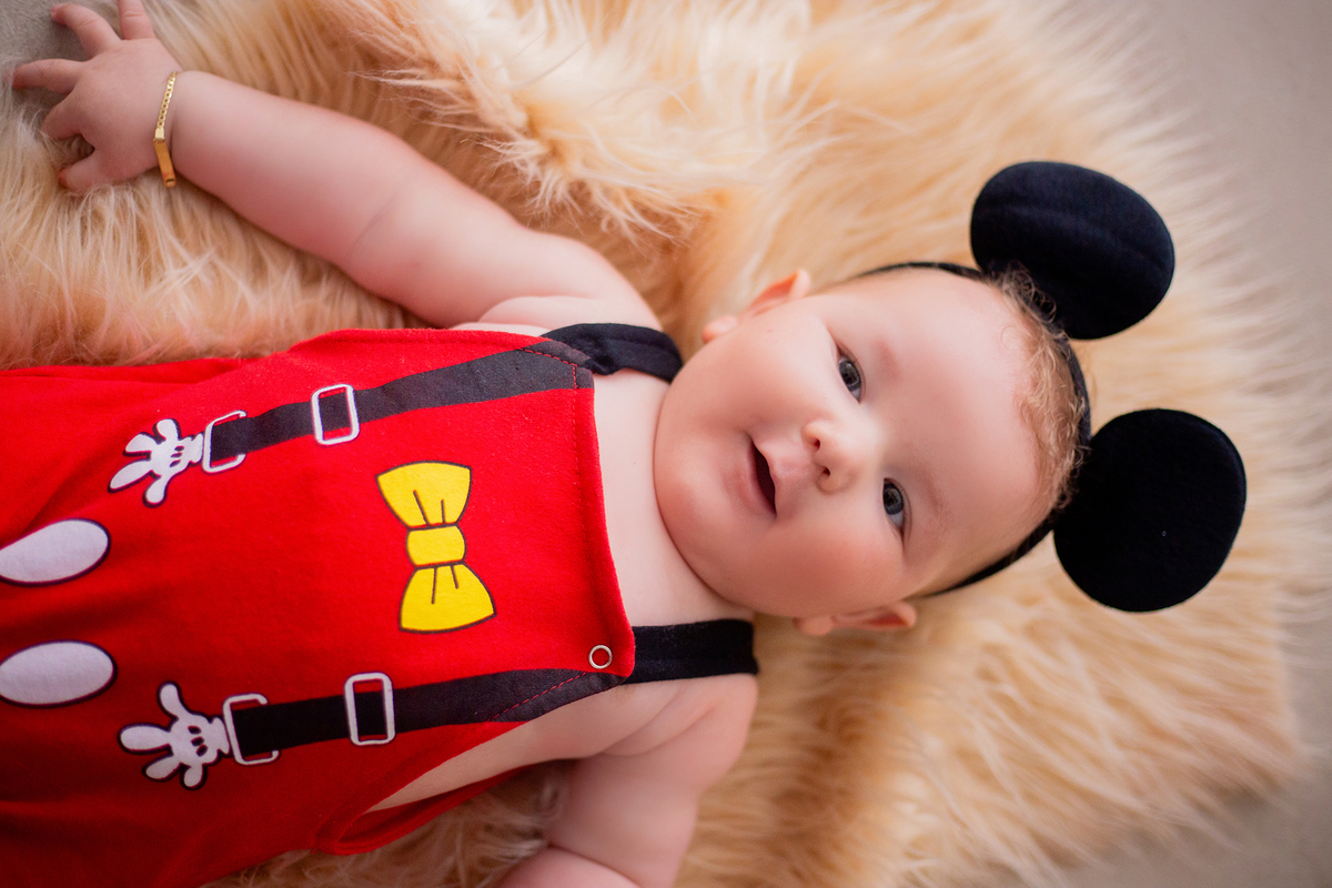 acompanhamento mensal de bebe caxias do sul figurino cenario tematico  personagem foto infantil serra gaucha fotografia familia mundo azul rosa ensaio fotografico crianca newborn baby menino menina smash the cake esmague o bolo banheira urso circoaco