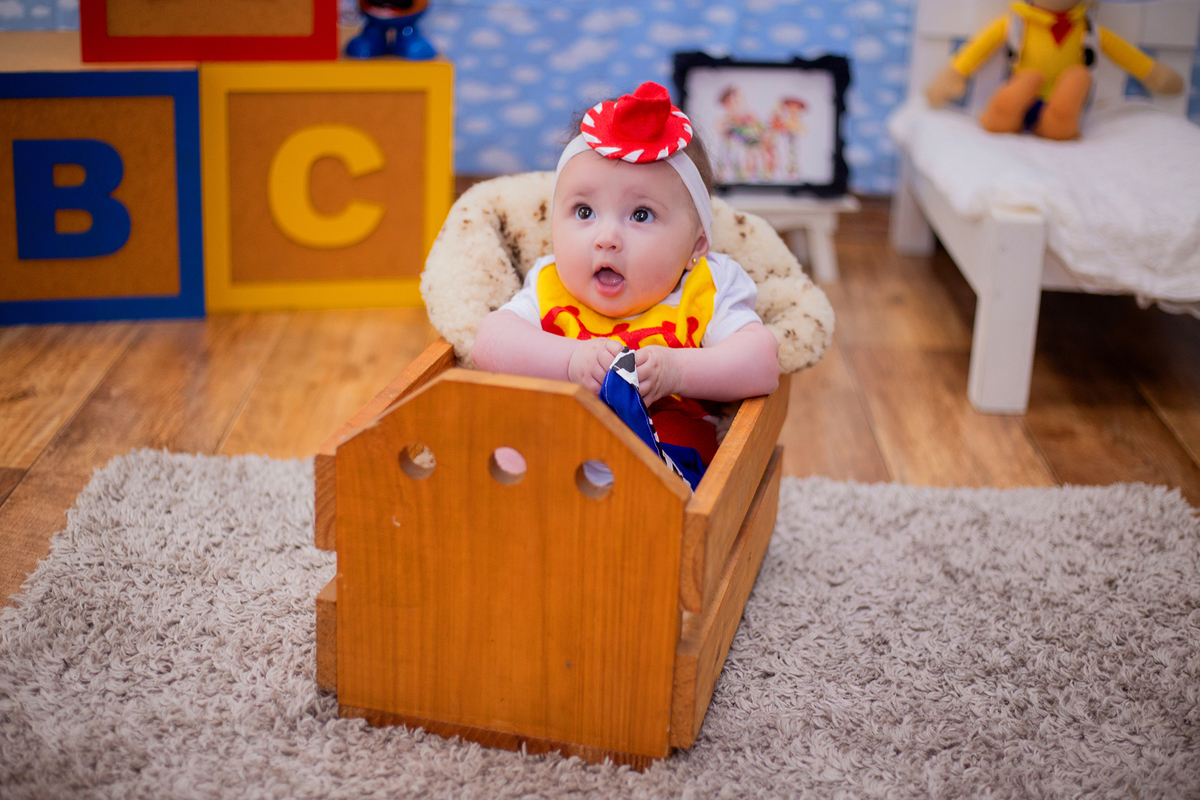 acompanhamento mensal de bebe caxias do sul figurino cenario tematico  personagem foto infantil serra gaucha fotografia familia mundo azul rosa ensaio fotografico crianca newborn baby menino menina smash the cake esmague o bolo banheira urso circoaco