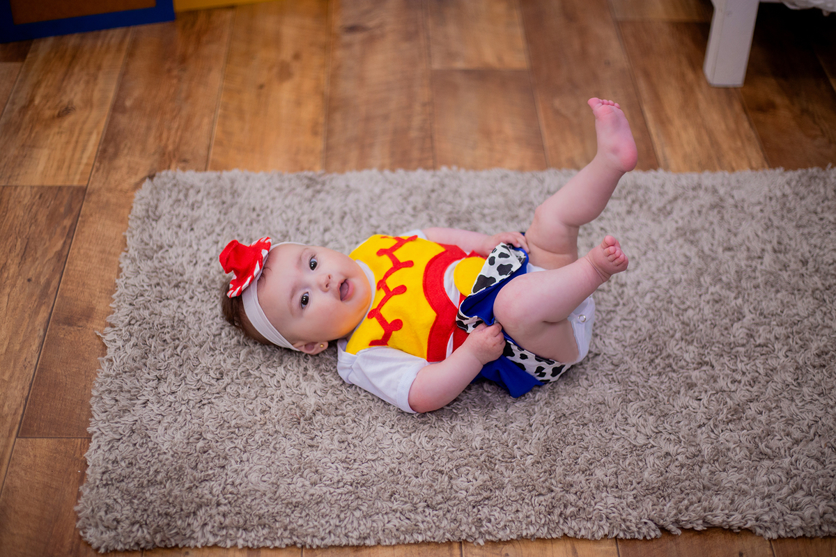 acompanhamento mensal de bebe caxias do sul figurino cenario tematico  personagem foto infantil serra gaucha fotografia familia mundo azul rosa ensaio fotografico crianca newborn baby menino menina smash the cake esmague o bolo banheira urso circoaco