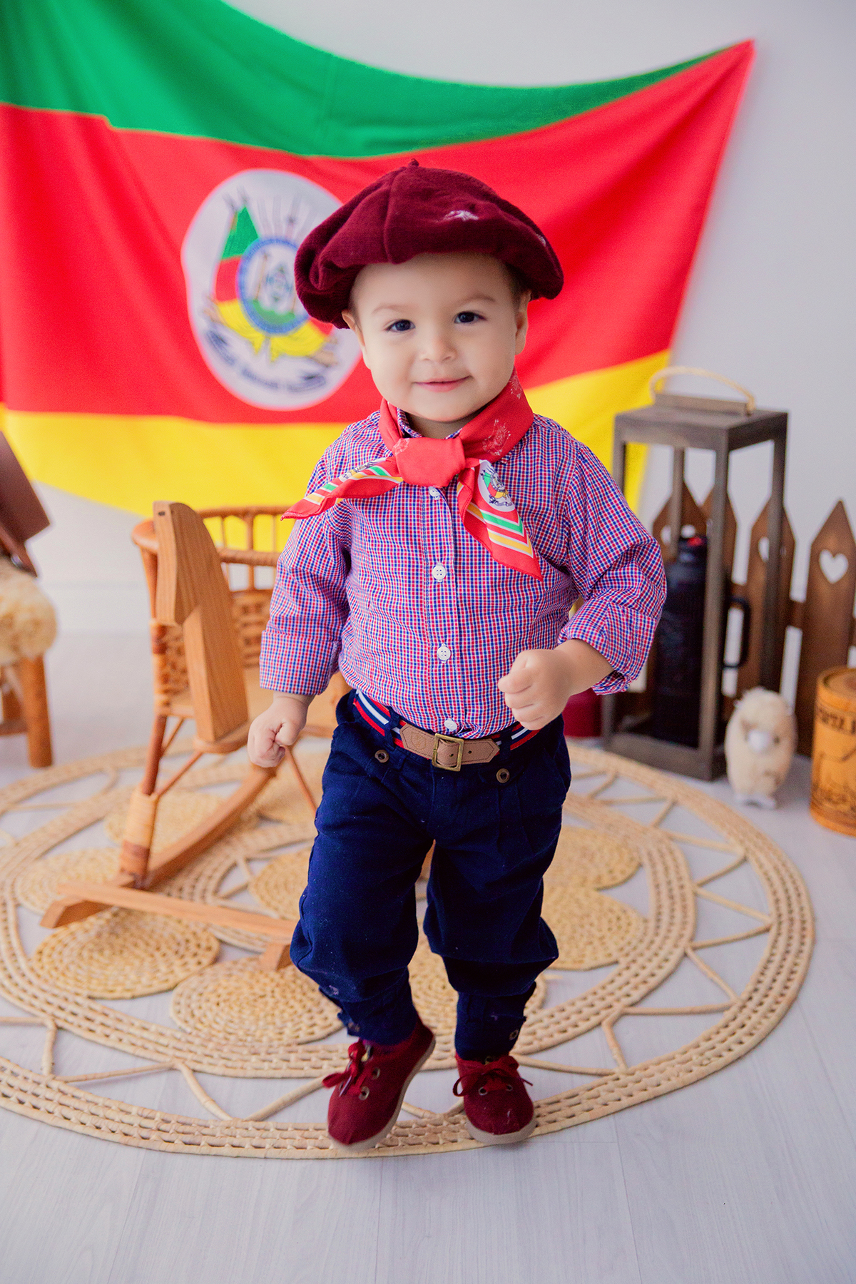 acompanhamento mensal de bebe caxias do sul figurino cenario tematico  personagem foto infantil serra gaucha fotografia familia mundo azul rosa ensaio fotografico crianca newborn baby menino menina smash the cake esmague o bolo banheira urso circoaco
