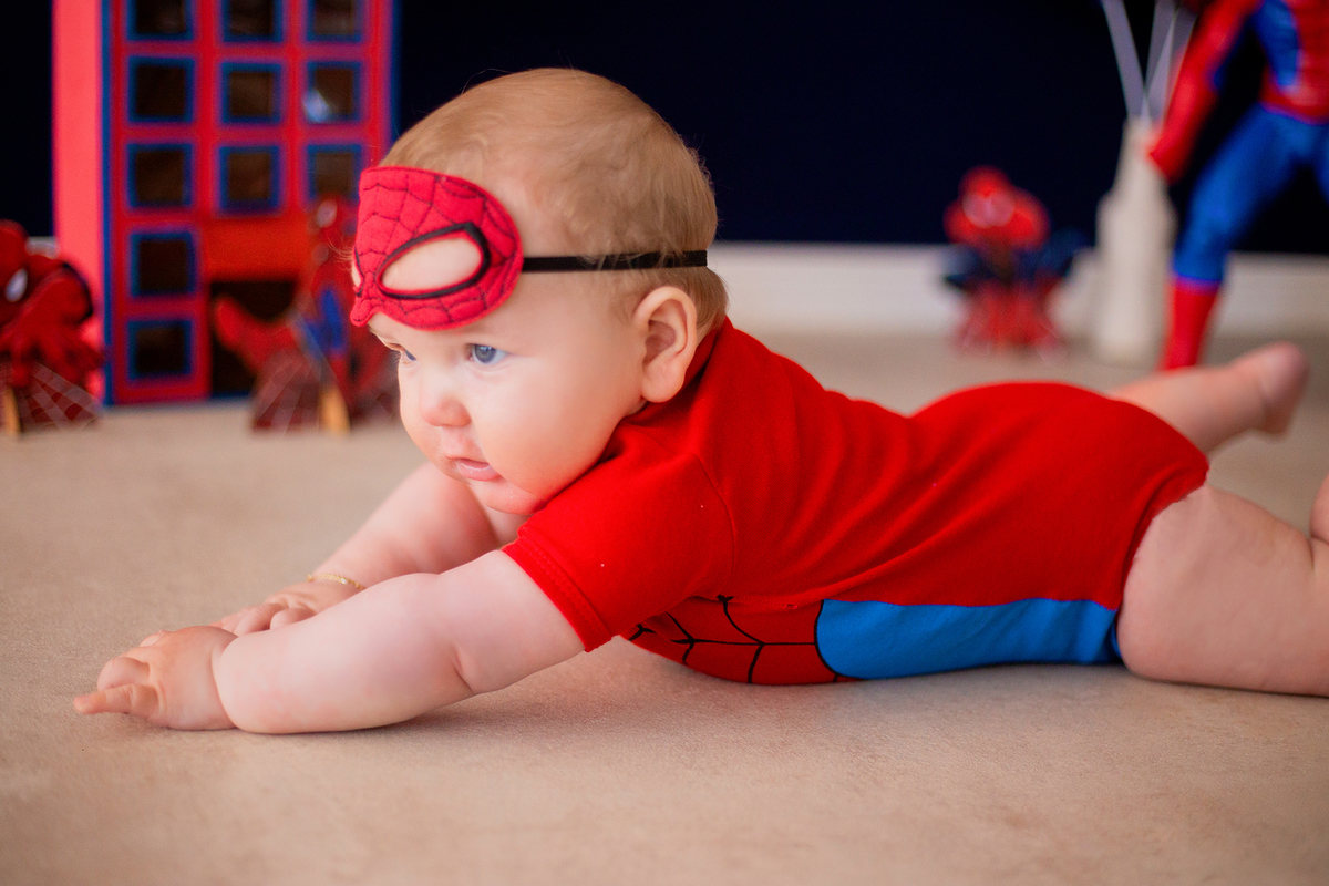 acompanhamento mensal de bebe caxias do sul figurino cenario tematico  personagem foto infantil serra gaucha fotografia familia mundo azul rosa ensaio fotografico crianca newborn baby menino menina smash the cake esmague o bolo banheira urso circoaco