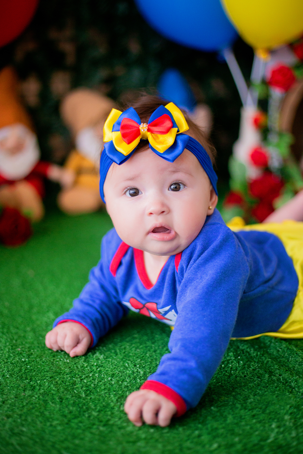 acompanhamento mensal de bebe caxias do sul figurino cenario tematico  personagem foto infantil serra gaucha fotografia familia mundo azul rosa ensaio fotografico crianca newborn baby menino menina smash the cake esmague o bolo banheira urso circoaco