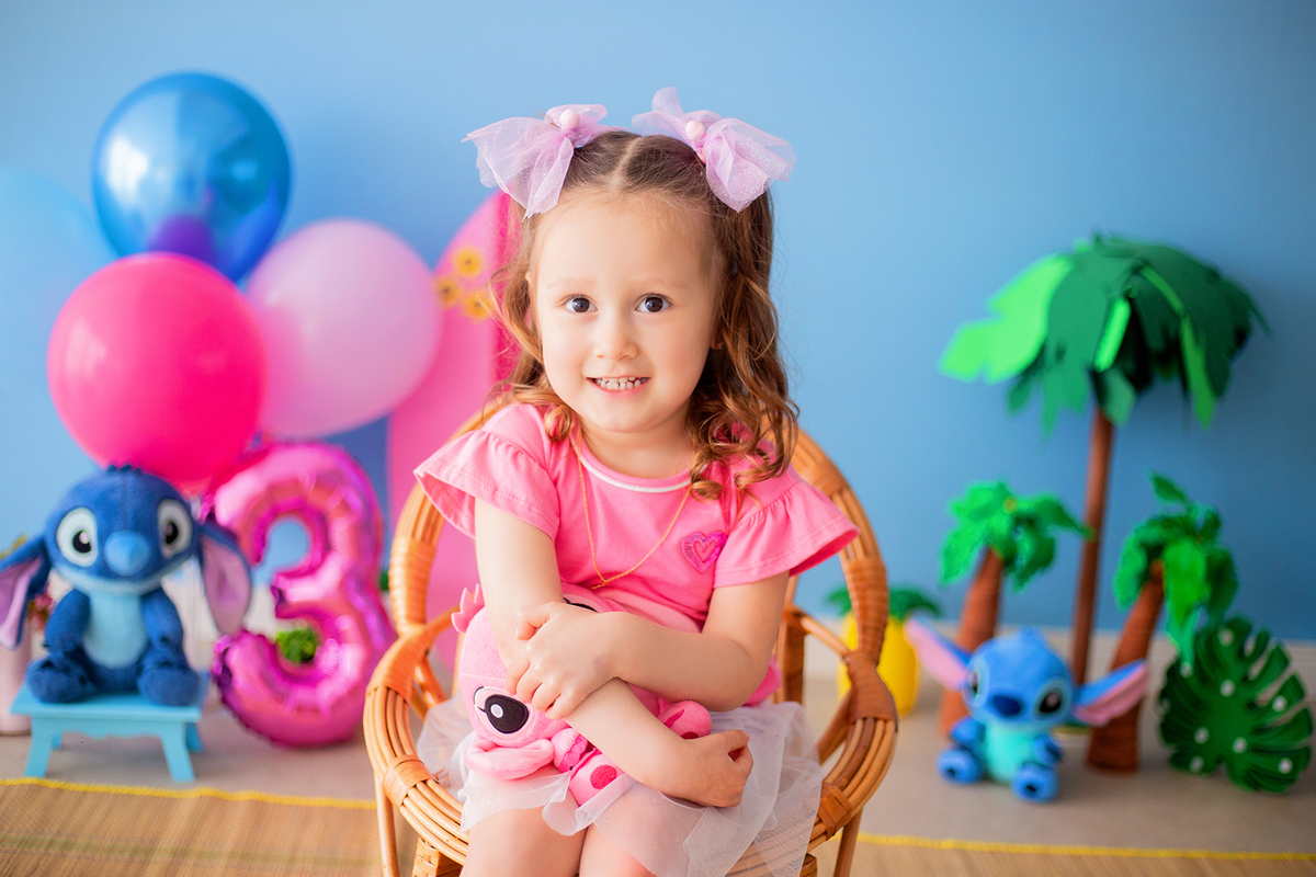 acompanhamento mensal de bebe caxias do sul figurino cenario tematico  personagem foto infantil serra gaucha fotografia familia mundo azul rosa ensaio fotografico crianca newborn baby menino menina smash the cake esmague o bolo banheira urso circoaco