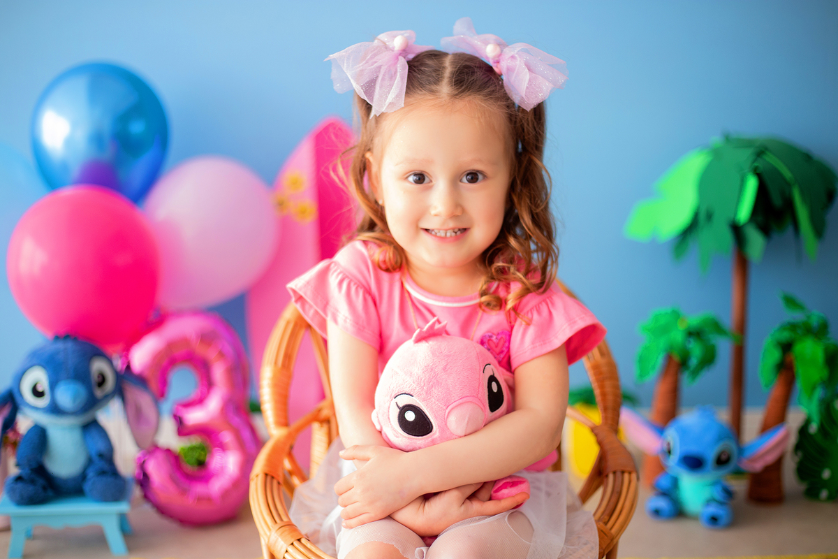 acompanhamento mensal de bebe caxias do sul figurino cenario tematico  personagem foto infantil serra gaucha fotografia familia mundo azul rosa ensaio fotografico crianca newborn baby menino menina smash the cake esmague o bolo banheira urso circoaco