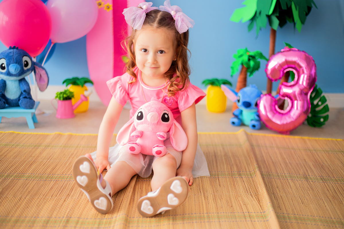 acompanhamento mensal de bebe caxias do sul figurino cenario tematico  personagem foto infantil serra gaucha fotografia familia mundo azul rosa ensaio fotografico crianca newborn baby menino menina smash the cake esmague o bolo banheira urso circoaco