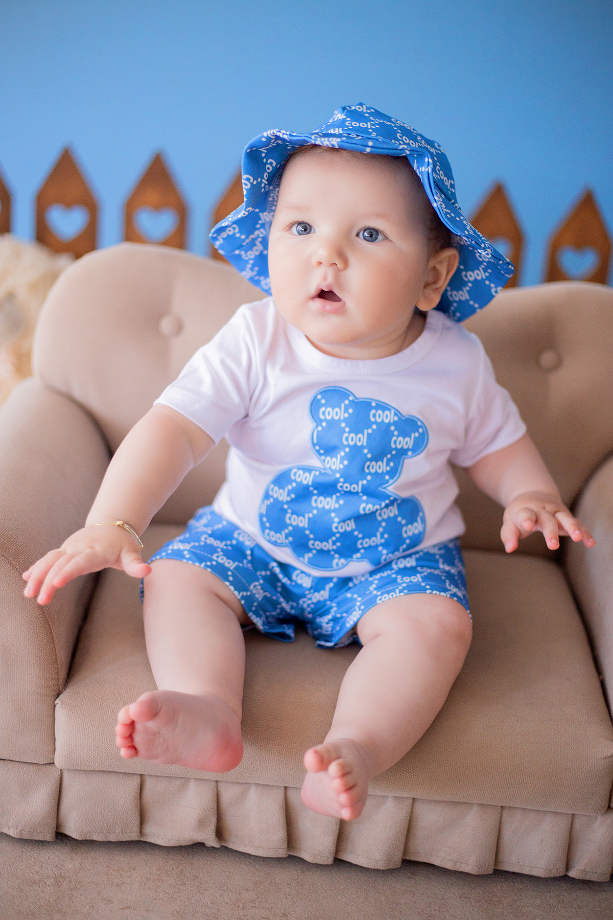 acompanhamento mensal de bebe caxias do sul figurino cenario tematico  personagem foto infantil serra gaucha fotografia familia mundo azul rosa ensaio fotografico crianca newborn baby menino menina smash the cake esmague o bolo banheira urso circoaco