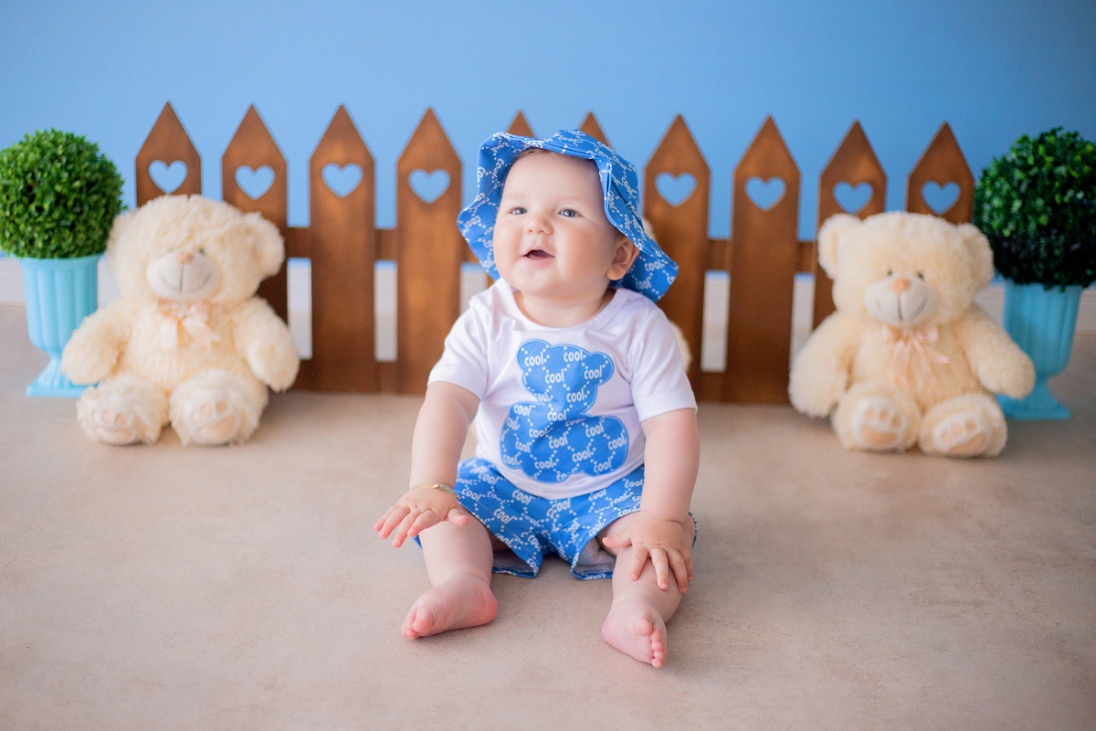 acompanhamento mensal de bebe caxias do sul figurino cenario tematico  personagem foto infantil serra gaucha fotografia familia mundo azul rosa ensaio fotografico crianca newborn baby menino menina smash the cake esmague o bolo banheira urso circoaco