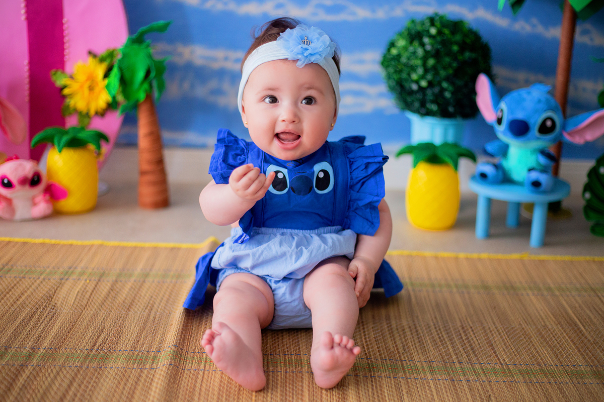 acompanhamento mensal de bebe caxias do sul figurino cenario tematico  personagem foto infantil serra gaucha fotografia familia mundo azul rosa ensaio fotografico crianca newborn baby menino menina smash the cake esmague o bolo banheira urso circoaco