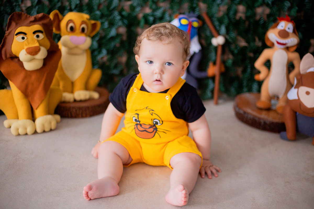 acompanhamento mensal de bebe caxias do sul figurino cenario tematico  personagem foto infantil serra gaucha fotografia familia mundo azul rosa ensaio fotografico crianca newborn baby menino menina smash the cake esmague o bolo banheira urso circoaco