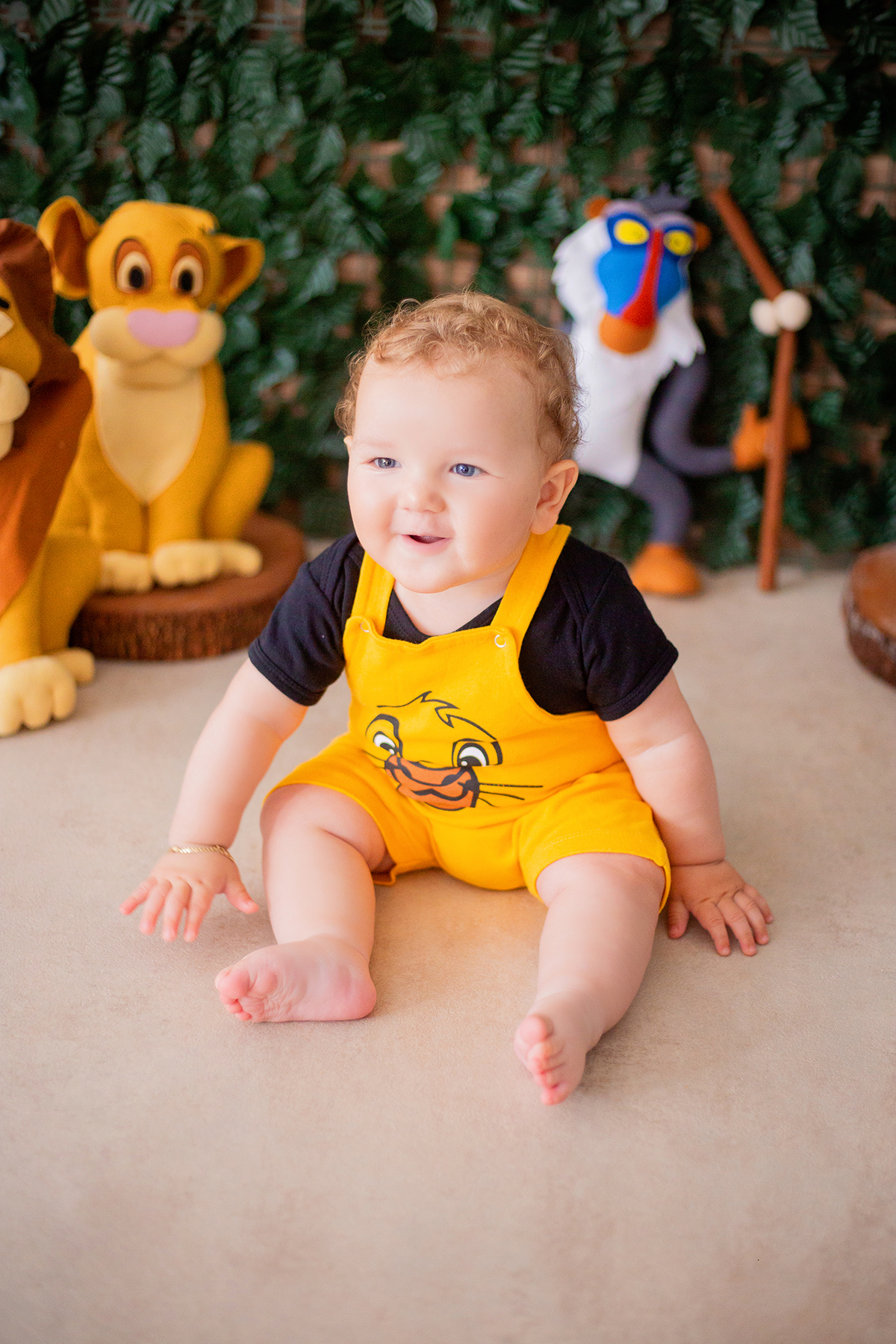 acompanhamento mensal de bebe caxias do sul figurino cenario tematico  personagem foto infantil serra gaucha fotografia familia mundo azul rosa ensaio fotografico crianca newborn baby menino menina smash the cake esmague o bolo banheira urso circoaco