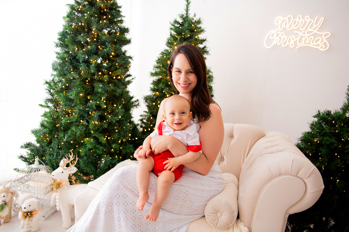 acompanhamento mensal de bebe caxias do sul figurino cenario tematico  personagem foto infantil serra gaucha fotografia familia mundo azul rosa ensaio fotografico crianca newborn baby menino menina smash the cake esmague o bolo banheira urso circoaco