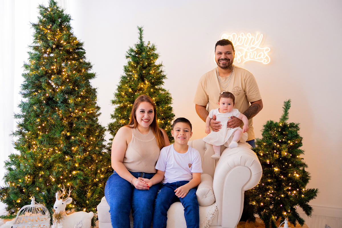 acompanhamento mensal de bebe caxias do sul figurino cenario tematico  personagem foto infantil serra gaucha fotografia familia mundo azul rosa ensaio fotografico crianca newborn baby menino menina smash the cake esmague o bolo banheira urso circoaco