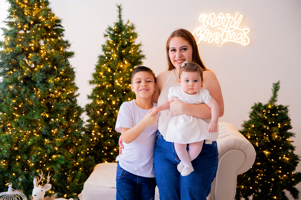 acompanhamento mensal de bebe caxias do sul figurino cenario tematico  personagem foto infantil serra gaucha fotografia familia mundo azul rosa ensaio fotografico crianca newborn baby menino menina smash the cake esmague o bolo banheira urso circoaco