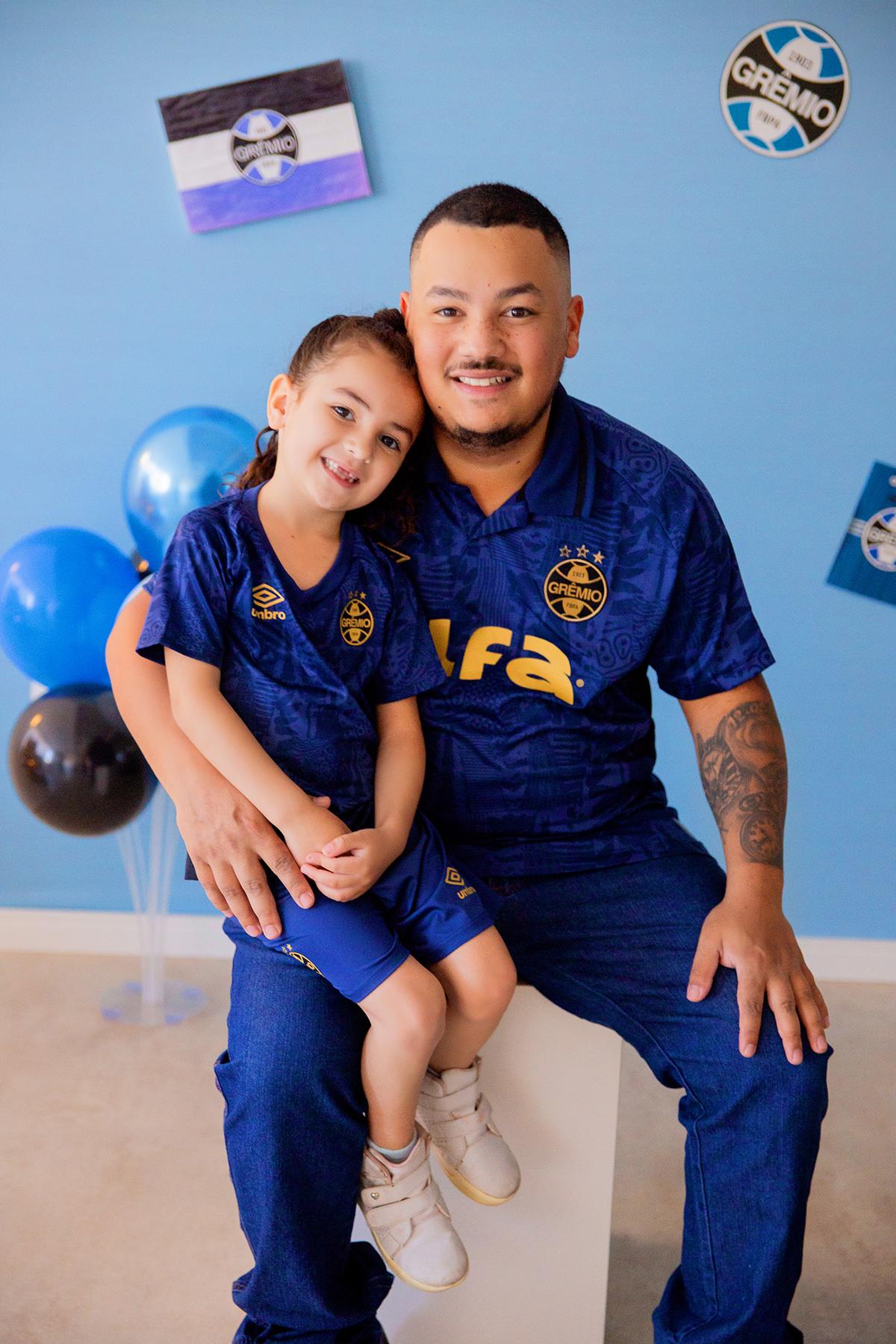 acompanhamento mensal de bebe caxias do sul figurino cenario tematico  personagem foto infantil serra gaucha fotografia familia mundo azul rosa ensaio fotografico crianca newborn baby menino menina smash the cake esmague o bolo banheira urso circoaco