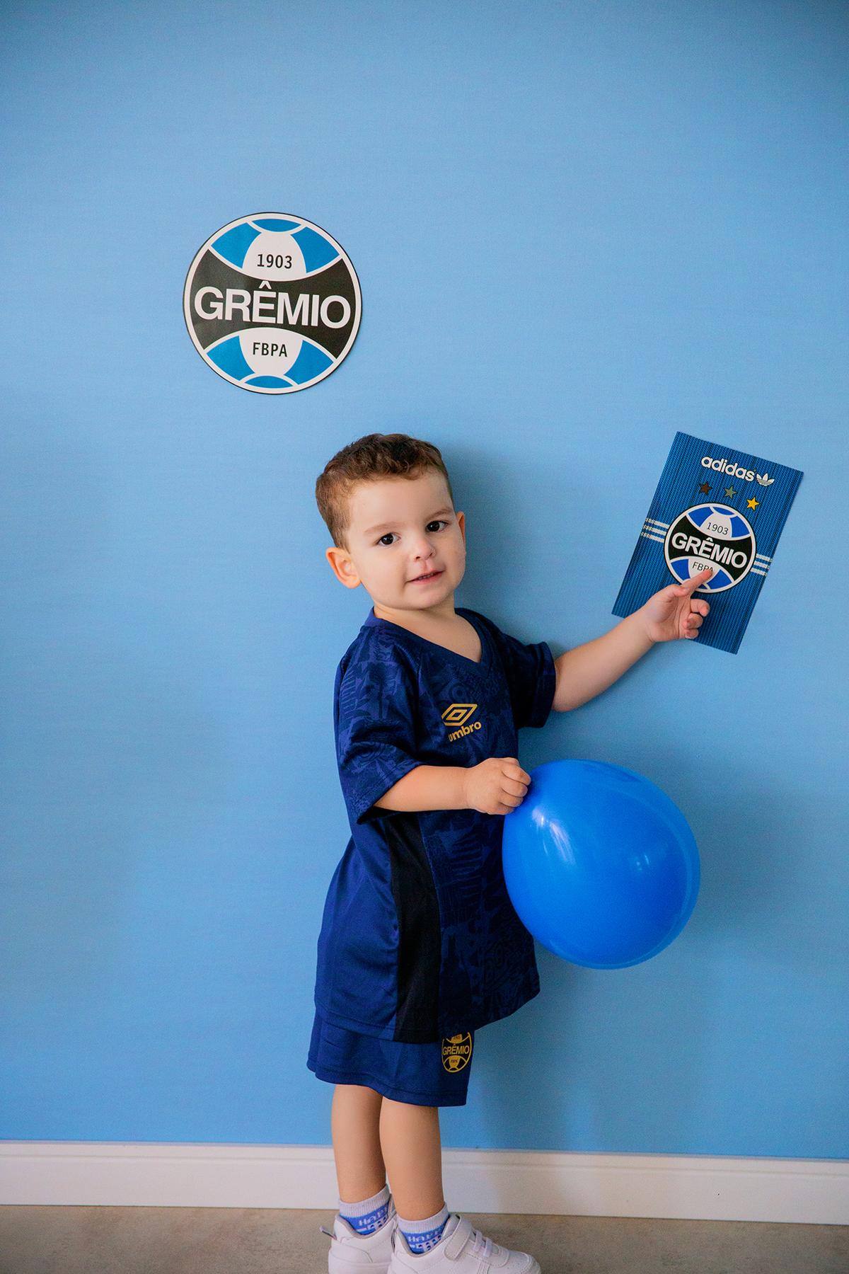 acompanhamento mensal de bebe caxias do sul figurino cenario tematico  personagem foto infantil serra gaucha fotografia familia mundo azul rosa ensaio fotografico crianca newborn baby menino menina smash the cake esmague o bolo banheira urso circoaco