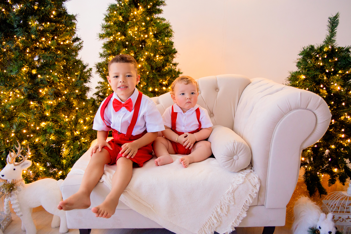 acompanhamento mensal de bebe caxias do sul figurino cenario tematico  personagem foto infantil serra gaucha fotografia familia mundo azul rosa ensaio fotografico crianca newborn baby menino menina smash the cake esmague o bolo banheira urso circoaco