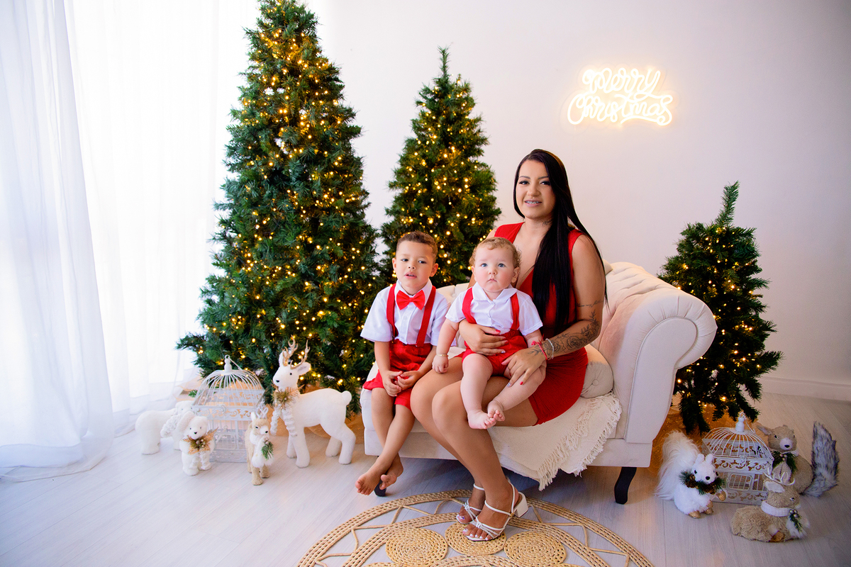 acompanhamento mensal de bebe caxias do sul figurino cenario tematico  personagem foto infantil serra gaucha fotografia familia mundo azul rosa ensaio fotografico crianca newborn baby menino menina smash the cake esmague o bolo banheira urso circoaco