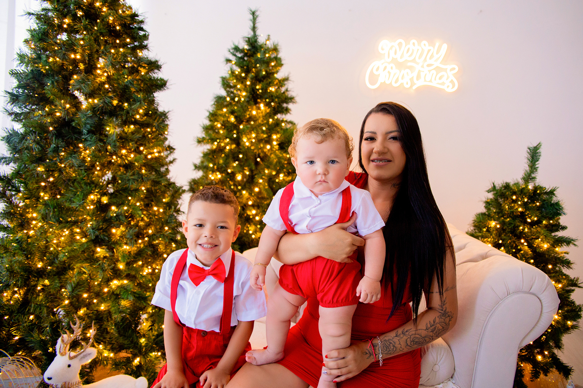 acompanhamento mensal de bebe caxias do sul figurino cenario tematico  personagem foto infantil serra gaucha fotografia familia mundo azul rosa ensaio fotografico crianca newborn baby menino menina smash the cake esmague o bolo banheira urso circoaco