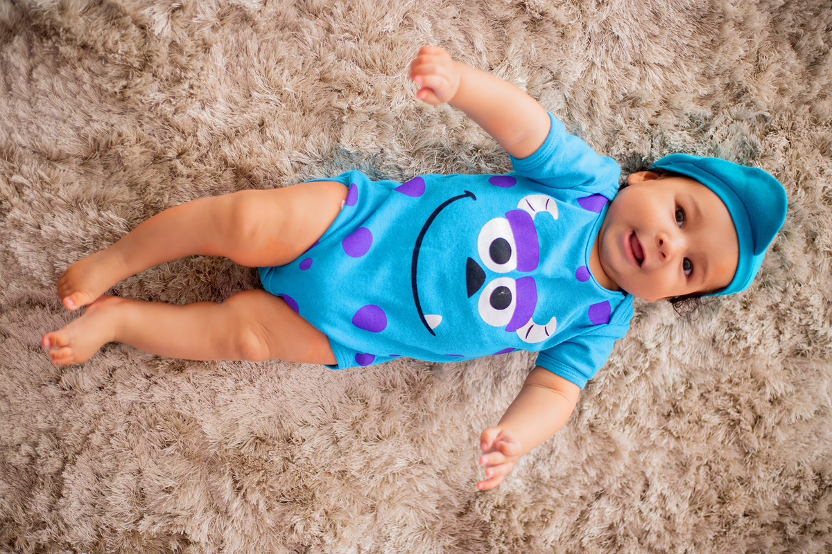 acompanhamento mensal de bebe caxias do sul figurino cenario tematico  personagem foto infantil serra gaucha fotografia familia mundo azul rosa ensaio fotografico crianca newborn baby menino menina smash the cake esmague o bolo banheira urso circoaco