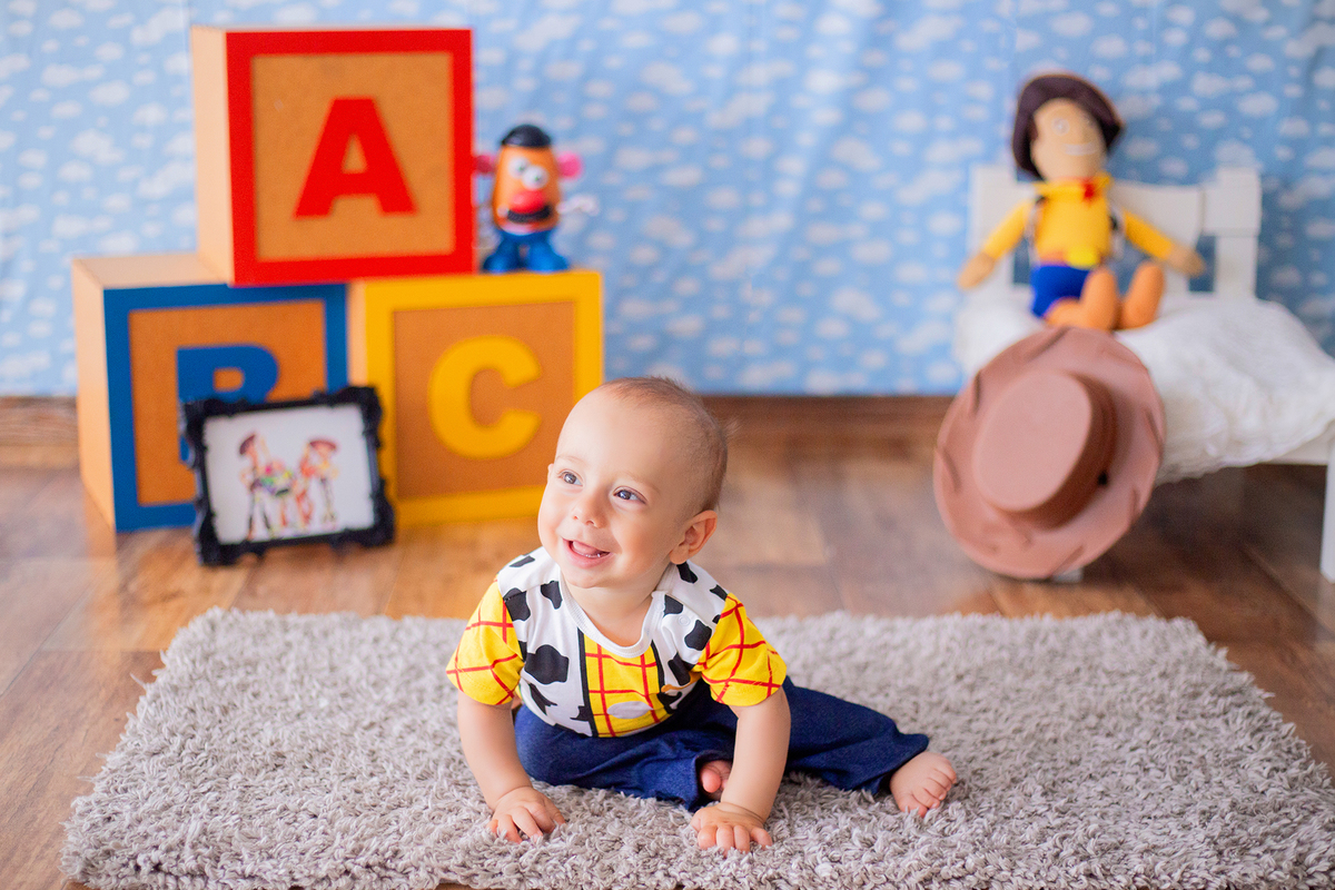 acompanhamento mensal de bebe caxias do sul figurino cenario tematico  personagem foto infantil serra gaucha fotografia familia mundo azul rosa ensaio fotografico crianca newborn baby menino menina smash the cake esmague o bolo banheira urso circoaco