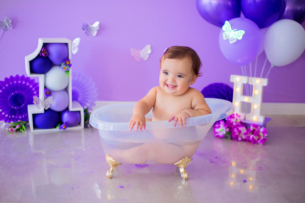 acompanhamento mensal de bebe caxias do sul figurino cenario tematico  personagem foto infantil serra gaucha fotografia familia mundo azul rosa ensaio fotografico crianca newborn baby menino menina smash the cake esmague o bolo banheira urso circoaco