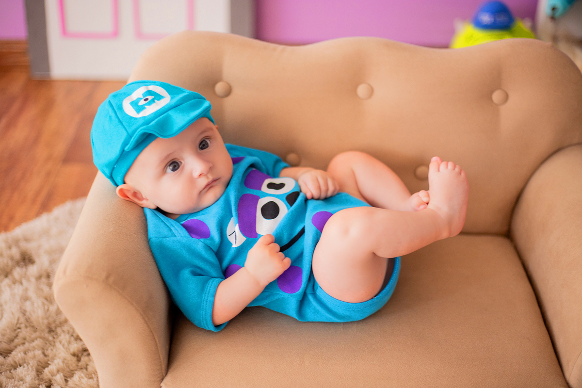 acompanhamento mensal de bebe caxias do sul figurino cenario tematico  personagem foto infantil serra gaucha fotografia familia mundo azul rosa ensaio fotografico crianca newborn baby menino menina smash the cake esmague o bolo banheira urso circoaco