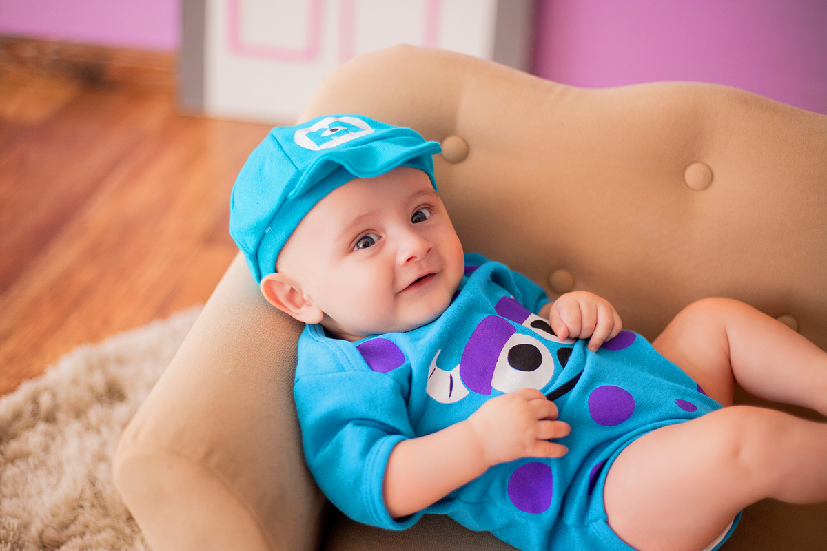 acompanhamento mensal de bebe caxias do sul figurino cenario tematico  personagem foto infantil serra gaucha fotografia familia mundo azul rosa ensaio fotografico crianca newborn baby menino menina smash the cake esmague o bolo banheira urso circoaco