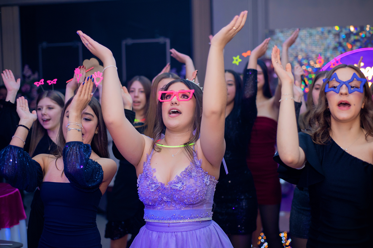 acompanhamento mensal de bebe caxias do sul figurino cenario tematico  personagem foto infantil serra gaucha fotografia familia mundo azul rosa ensaio fotografico crianca newborn baby menino menina smash the cake esmague o bolo banheira urso circoaco