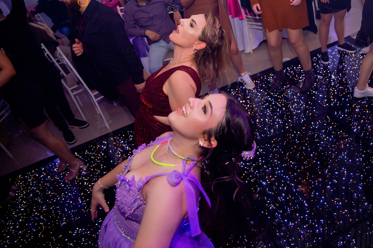 acompanhamento mensal de bebe caxias do sul figurino cenario tematico  personagem foto infantil serra gaucha fotografia familia mundo azul rosa ensaio fotografico crianca newborn baby menino menina smash the cake esmague o bolo banheira urso circoaco