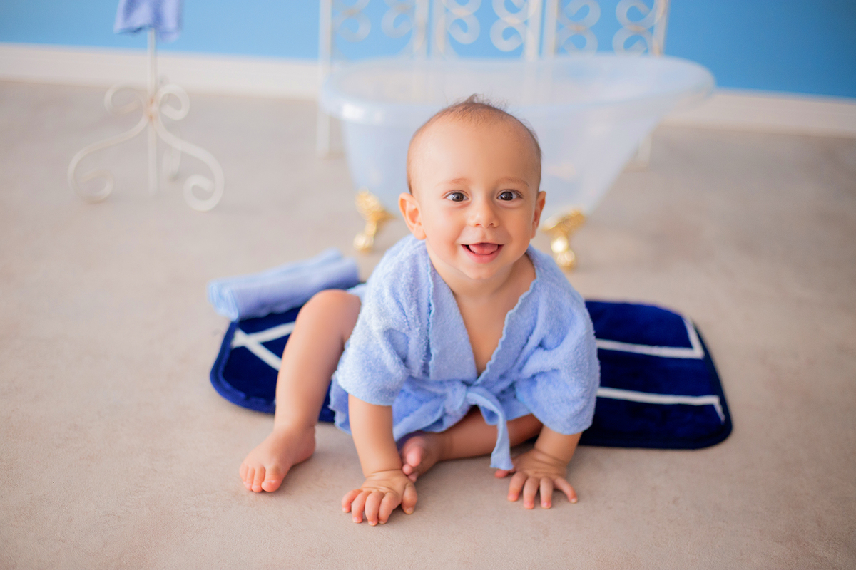 acompanhamento mensal de bebe caxias do sul figurino cenario tematico  personagem foto infantil serra gaucha fotografia familia mundo azul rosa ensaio fotografico crianca newborn baby menino menina smash the cake esmague o bolo banheira urso circoaco
