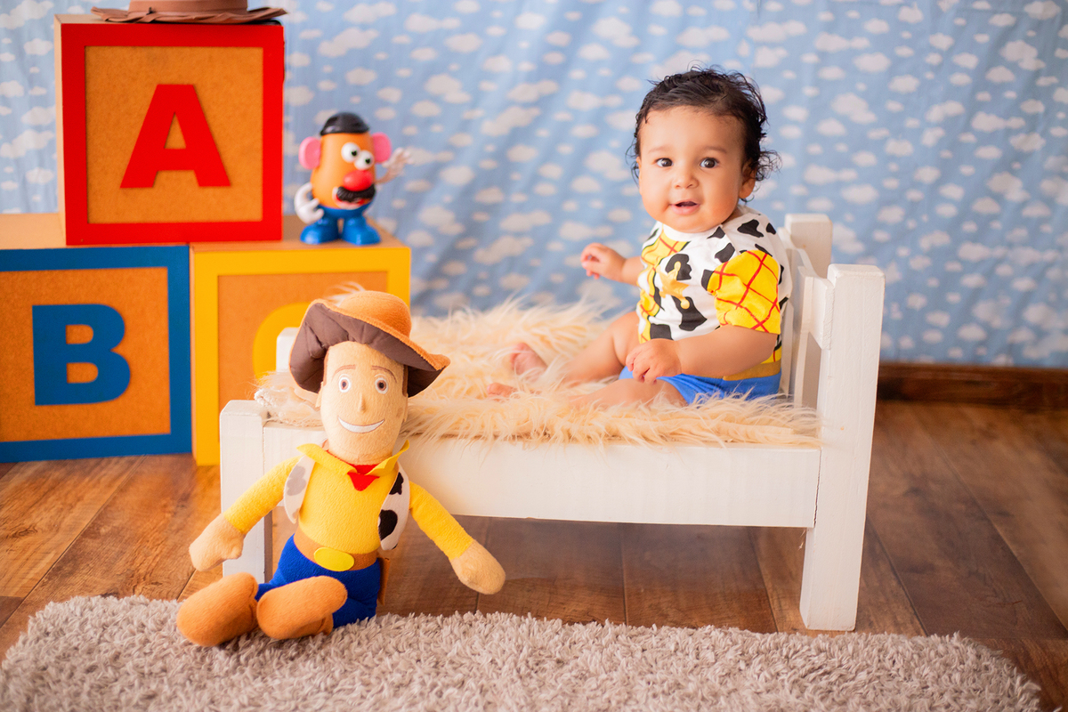 acompanhamento mensal de bebe caxias do sul figurino cenario tematico  personagem foto infantil serra gaucha fotografia familia mundo azul rosa ensaio fotografico crianca newborn baby menino menina smash the cake esmague o bolo banheira urso circoaco