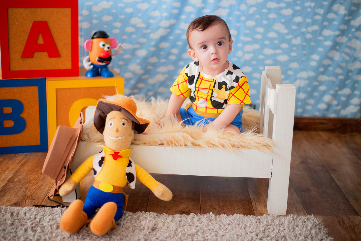 acompanhamento mensal de bebe caxias do sul figurino cenario tematico  personagem foto infantil serra gaucha fotografia familia mundo azul rosa ensaio fotografico crianca newborn baby menino menina smash the cake esmague o bolo banheira urso circoaco