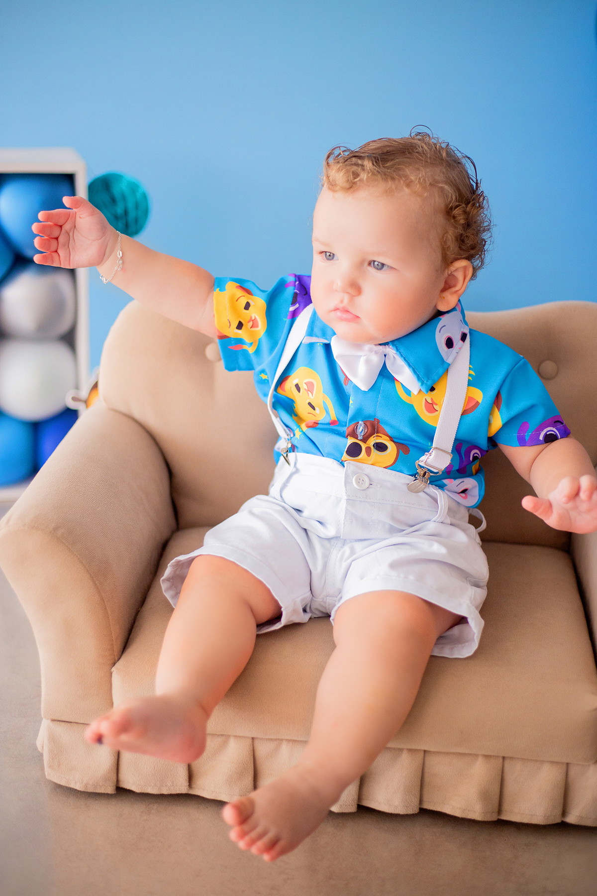acompanhamento mensal de bebe caxias do sul figurino cenario tematico  personagem foto infantil serra gaucha fotografia familia mundo azul rosa ensaio fotografico crianca newborn baby menino menina smash the cake esmague o bolo banheira urso circoaco