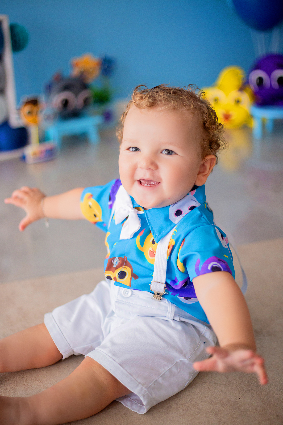 acompanhamento mensal de bebe caxias do sul figurino cenario tematico  personagem foto infantil serra gaucha fotografia familia mundo azul rosa ensaio fotografico crianca newborn baby menino menina smash the cake esmague o bolo banheira urso circoaco