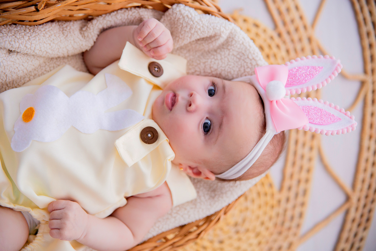 acompanhamento mensal de bebe caxias do sul figurino cenario tematico  personagem foto infantil serra gaucha fotografia familia mundo azul rosa ensaio fotografico crianca newborn baby menino menina smash the cake esmague o bolo banheira urso circoaco